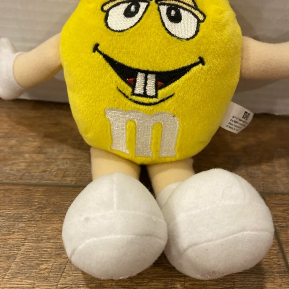 Yellow M&M  Easter Bunny Plush 2007 10.5” Mars Inc - Picture 4 of 8